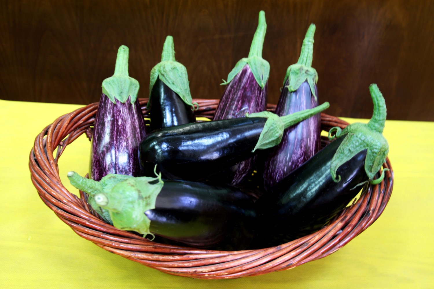 Brinjal / Eggplant (Begun / বেগুন)